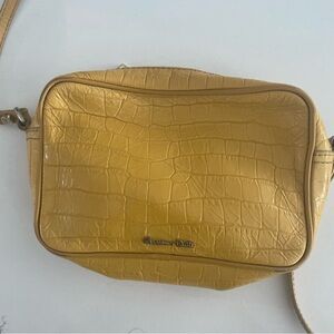 💛SOLD💛Massimo Dutti leather crossbody bag mustard color